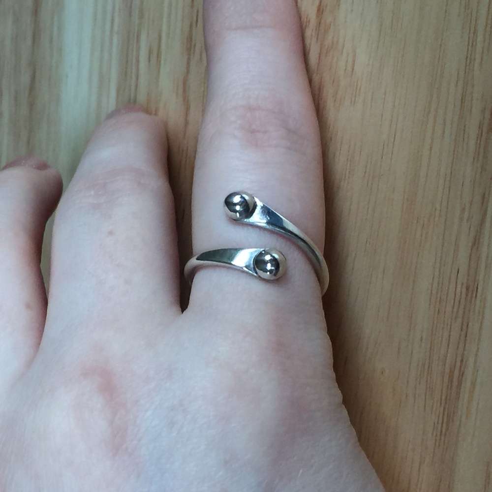 Adjustable Silver Ball Swirl Pisces Yin Yang Ring